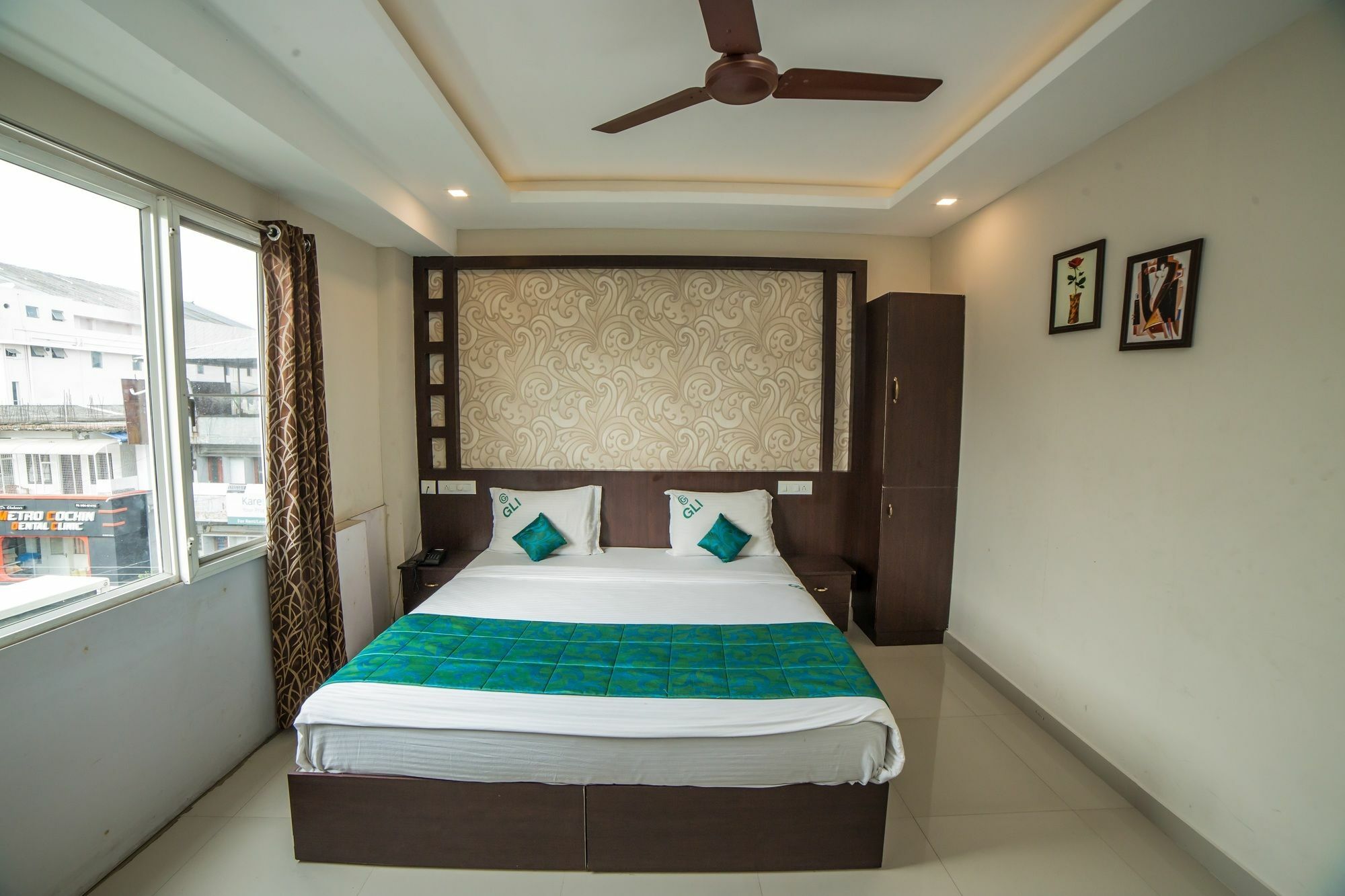 Collection O 8267 Galaxy Inn Kochi Exterior foto